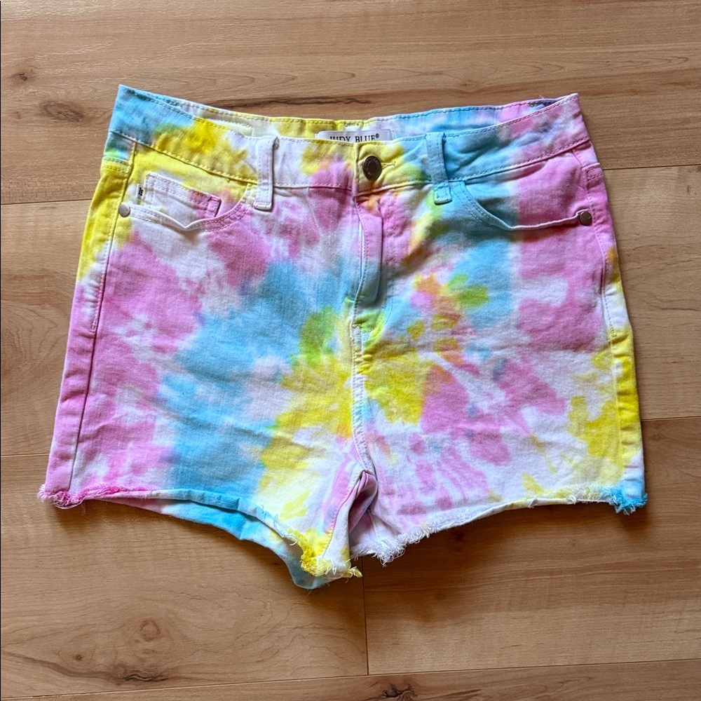 Judy Blue Spiral Tie Dye Shorts, Size Medium